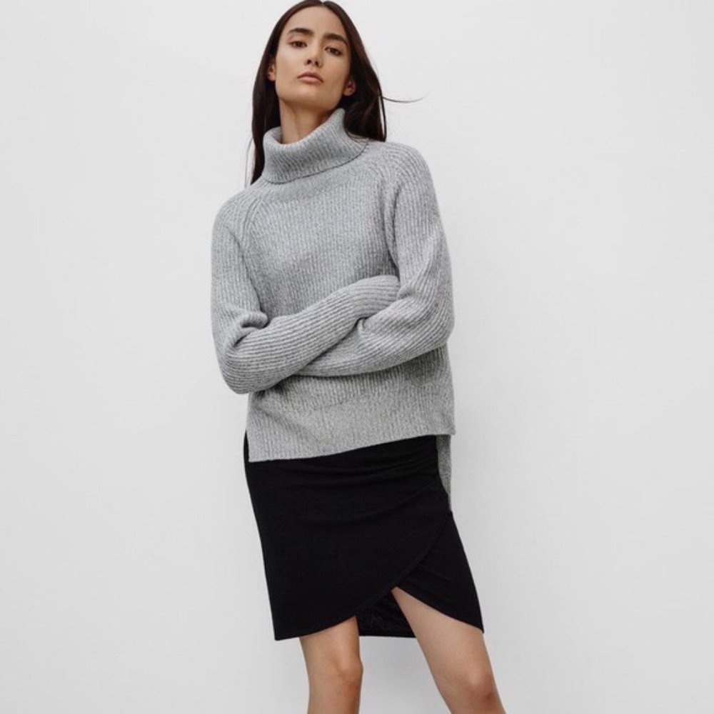 Aritzia Wilfred Lin Sweater